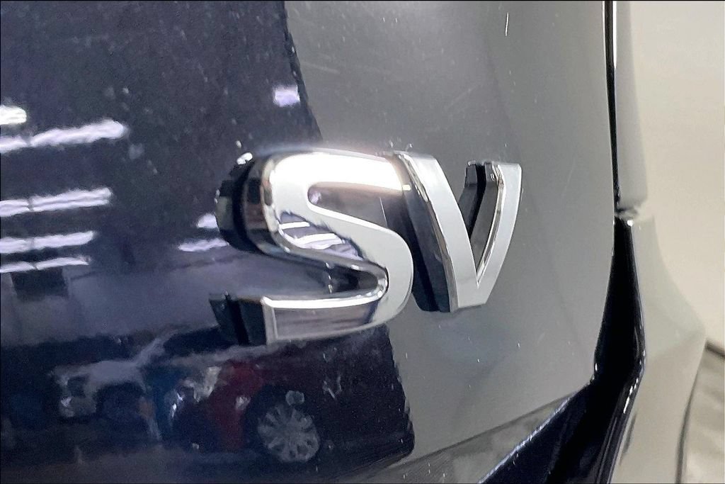 Used 2020 Nissan Rogue SV FWD image 40