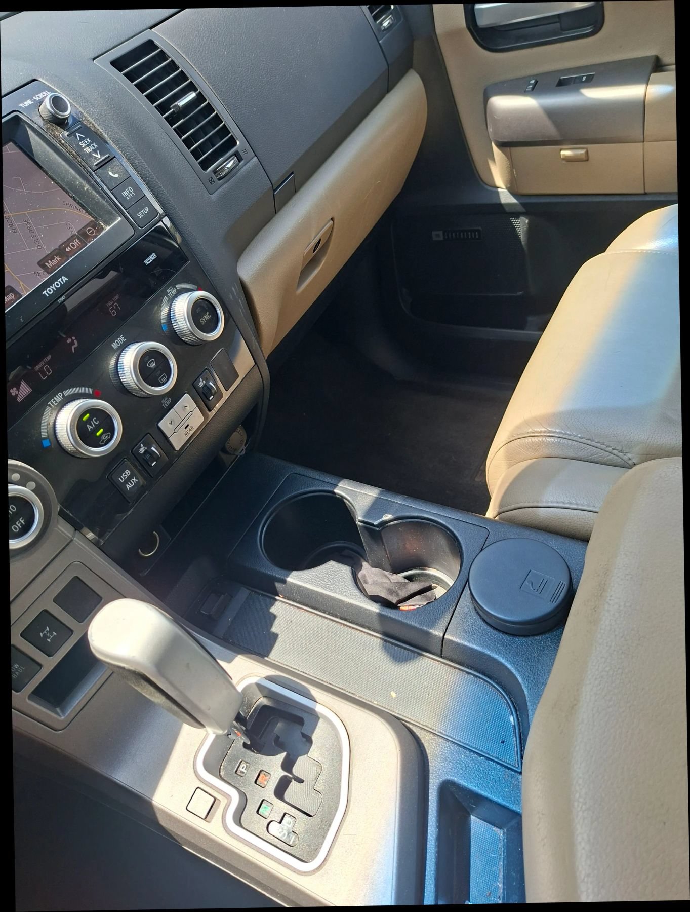 Used 2013 Toyota Sequoia Limited AWD/4WD image 14