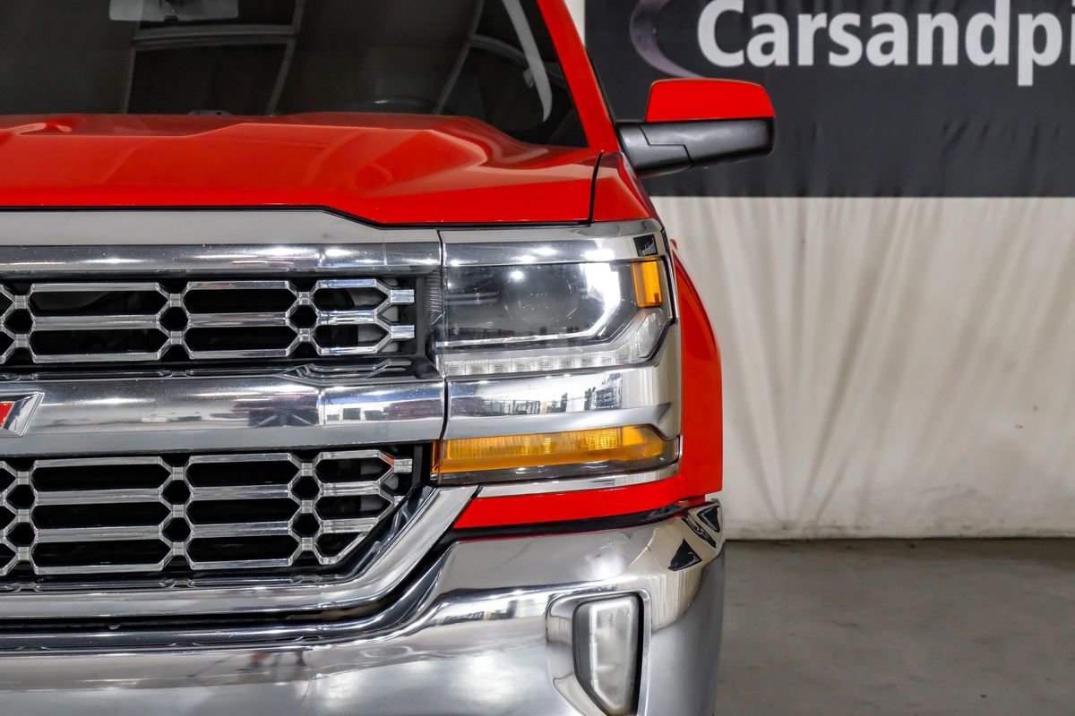 Used 2017 Chevrolet Silverado 1500 LT w/ Texas Edition image 37