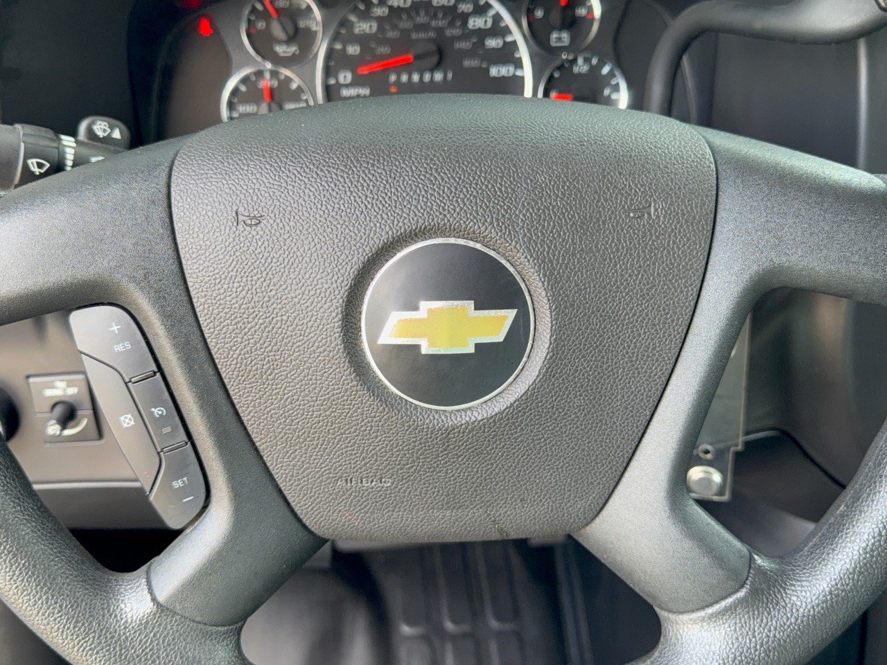 Certified 2025 Chevrolet Express 2500 w/ Driver Convenience Package RWD image 10