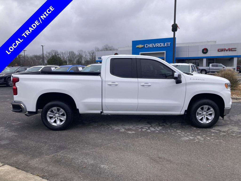Used 2022 Chevrolet Silverado 1500 LT w/ Protection Package image 2