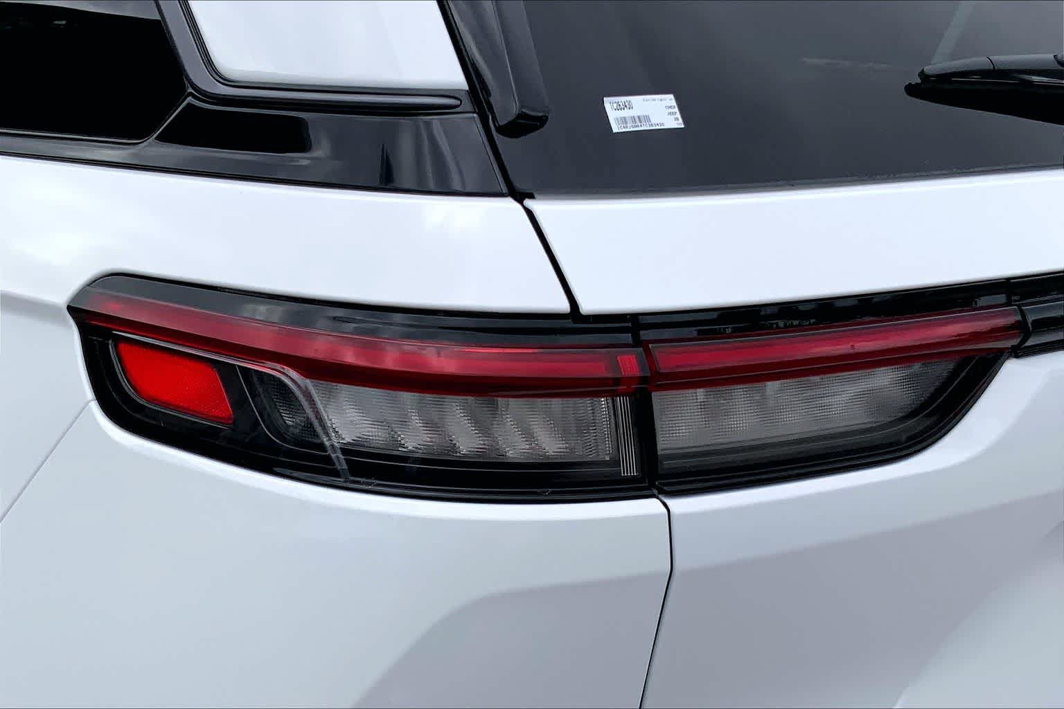 New 2026 Jeep Grand Cherokee Altitude RWD image 11