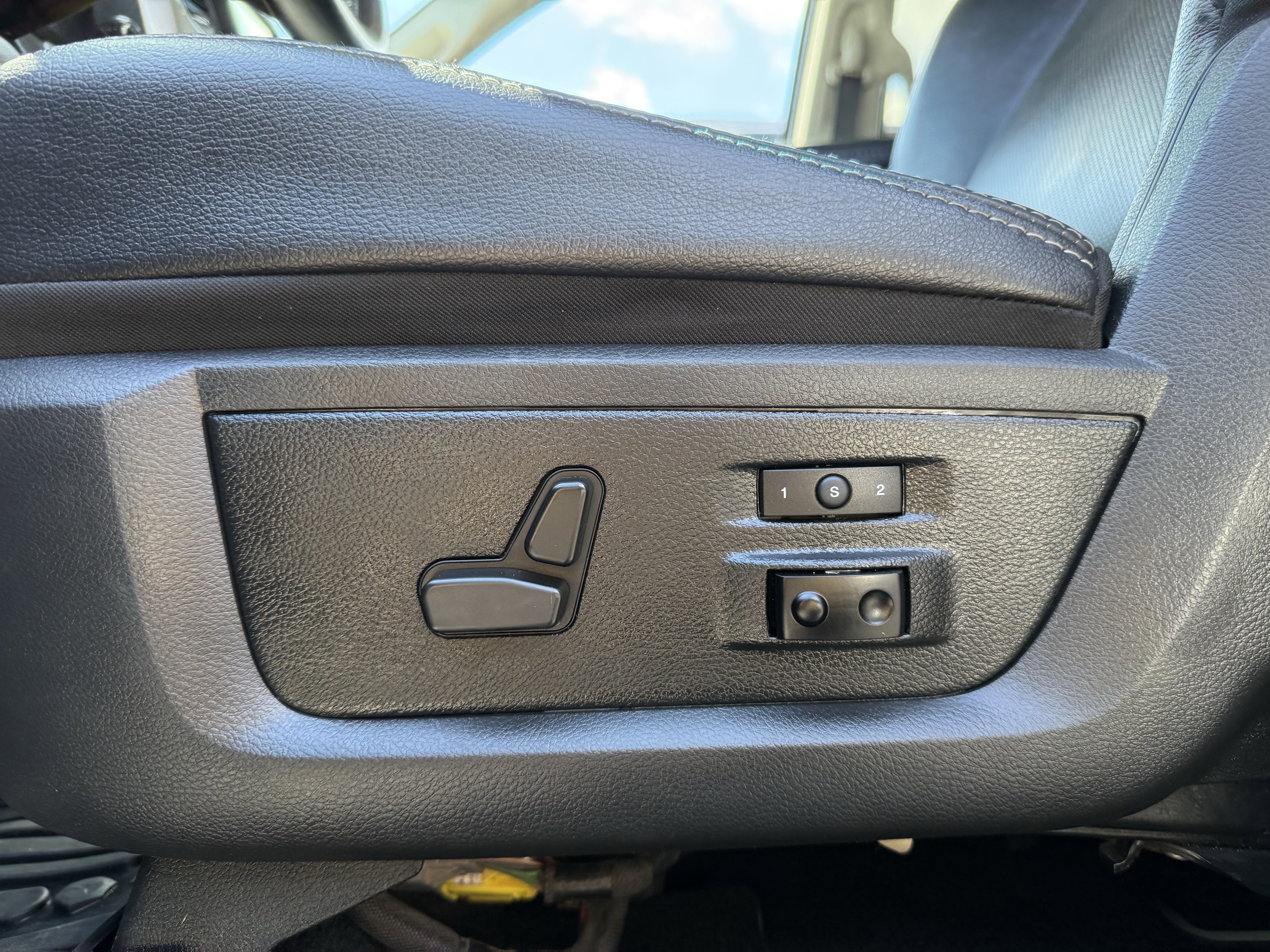 Used 2017 RAM 2500 Laramie image 17