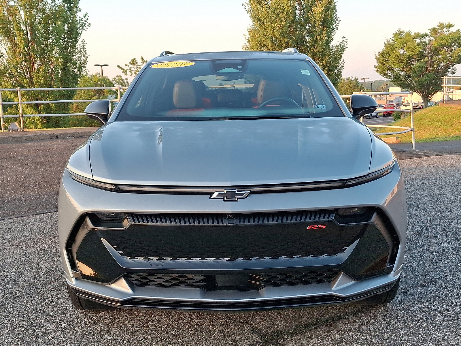 Used 2024 Chevrolet Equinox EV RS image 2