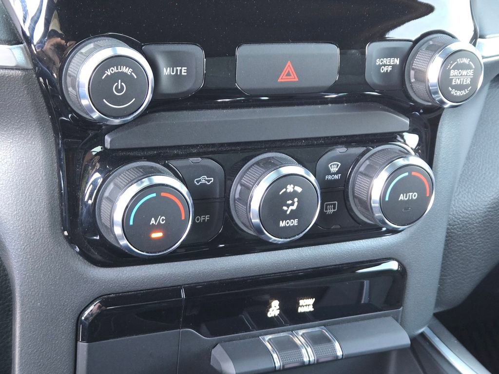 Used 2021 RAM 1500 Lone Star image 18