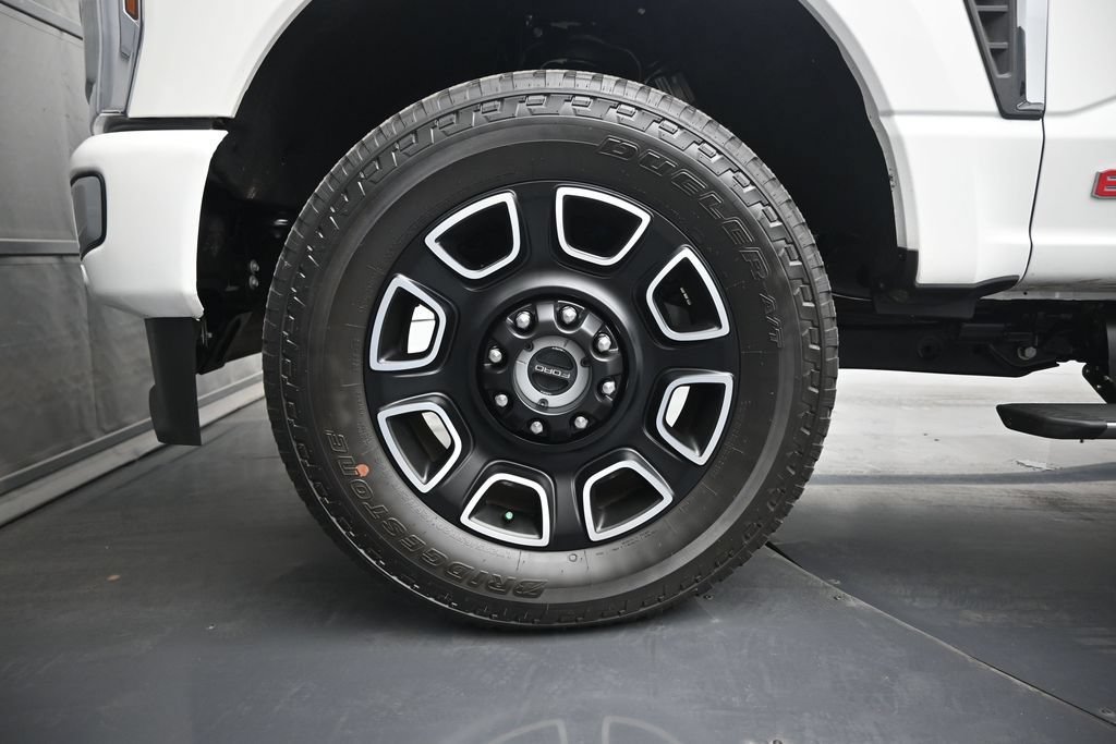 Used 2024 Ford F250 Platinum AWD/4WD image 26