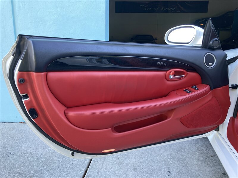 Used 2007 Lexus SC 430 Convertible RWD image 31