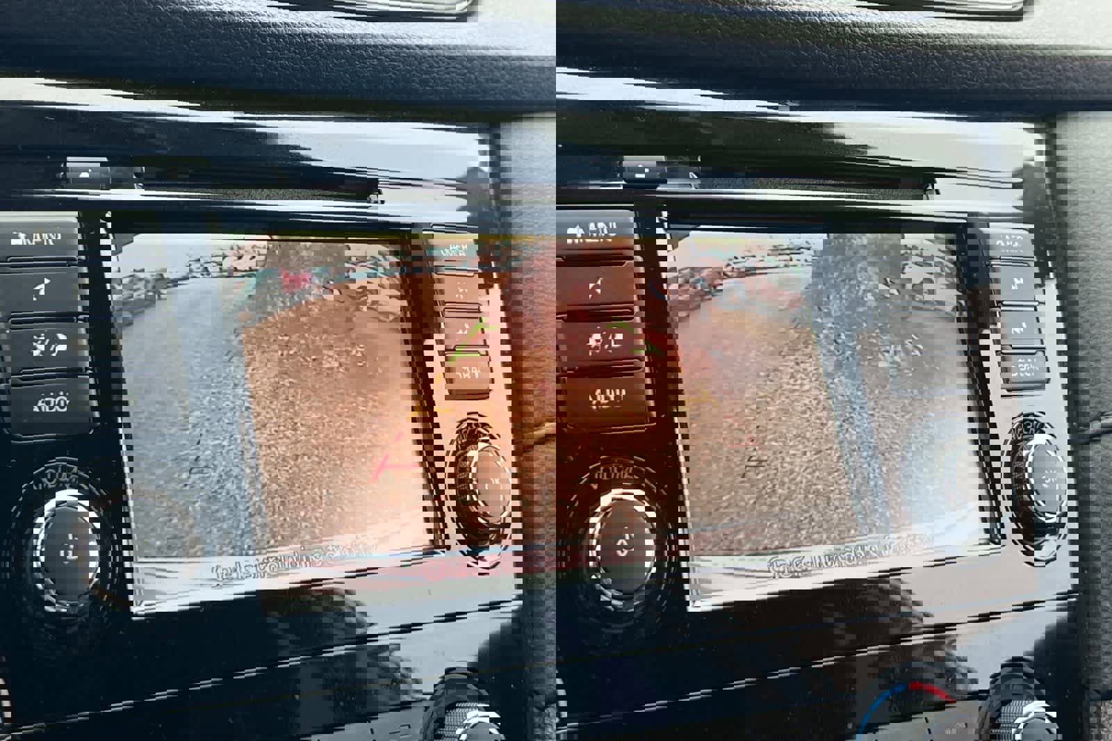 Used 2018 Nissan Rogue S image 20