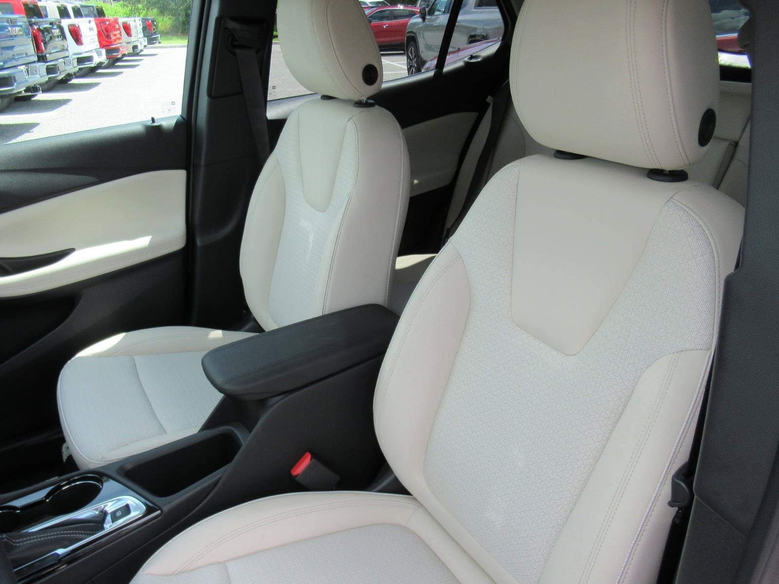 New 2026 Buick Encore GX Preferred w/ Comfort Package FWD image 18