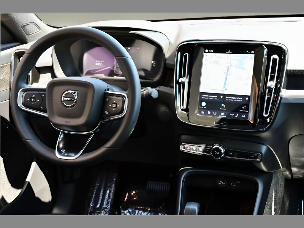 Certified 2023 Volvo C40 P8 Recharge Ultimate w/ Protection Package Premier AWD/4WD image 18
