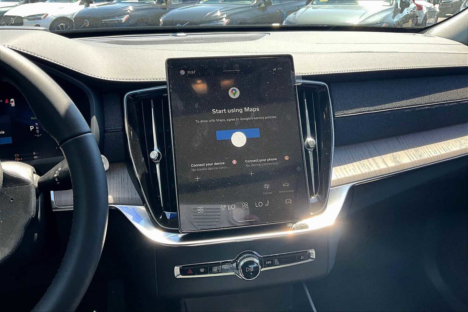 New 2026 Volvo XC90 T8 Ultra w/ Protection Package Premier image 8