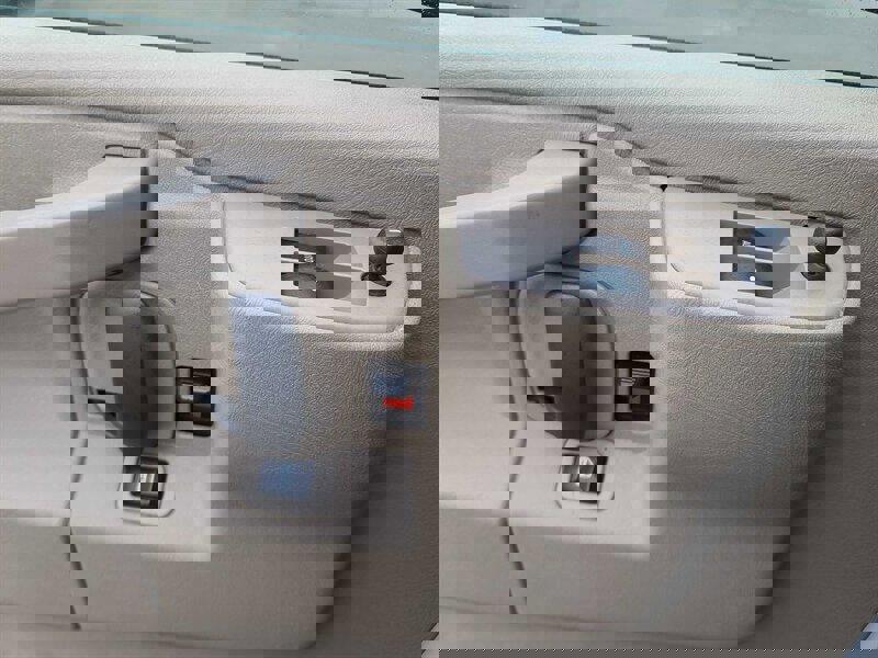 Used 2021 Chevrolet Express 2500 Extended w/ Driver Convenience Package image 20