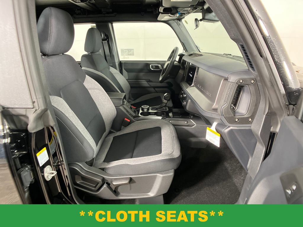 New 2025 Ford Bronco 4-Door image 5