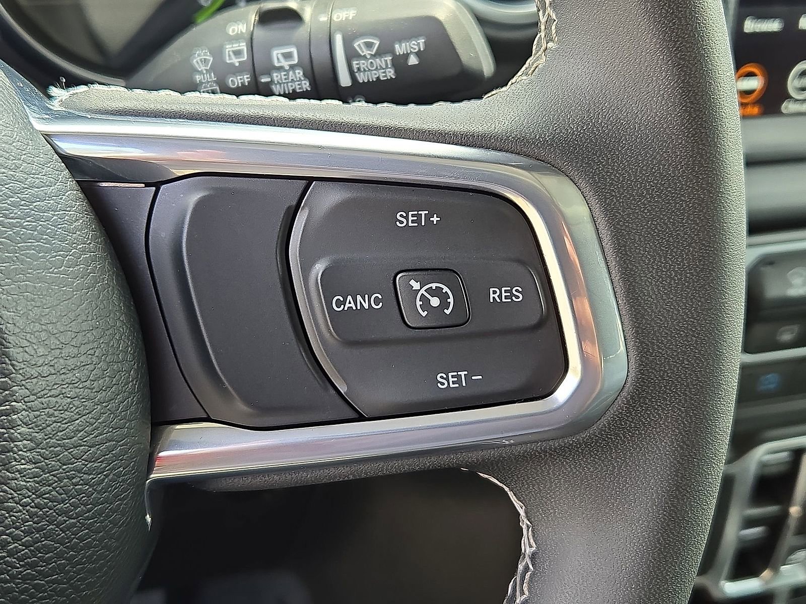 Used 2023 Jeep Wrangler Unlimited Sahara w/ Dual Top Group AWD/4WD image 24