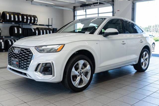 Used 2023 Audi Q5 2.0T Premium Plus w/ Premium Plus Package AWD/4WD image 3