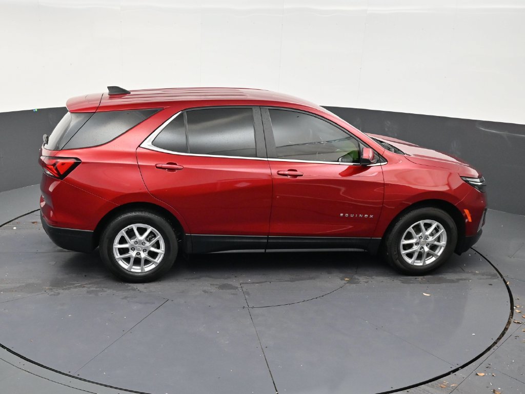 Used 2024 Chevrolet Equinox LT FWD image 16