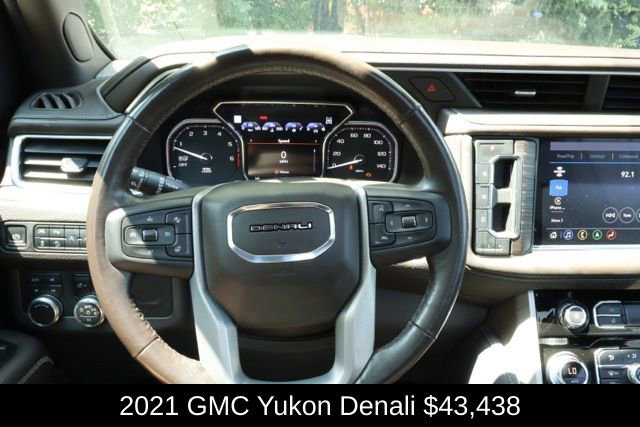 Used 2021 GMC Yukon Denali w/ Denali Premium Package image 11