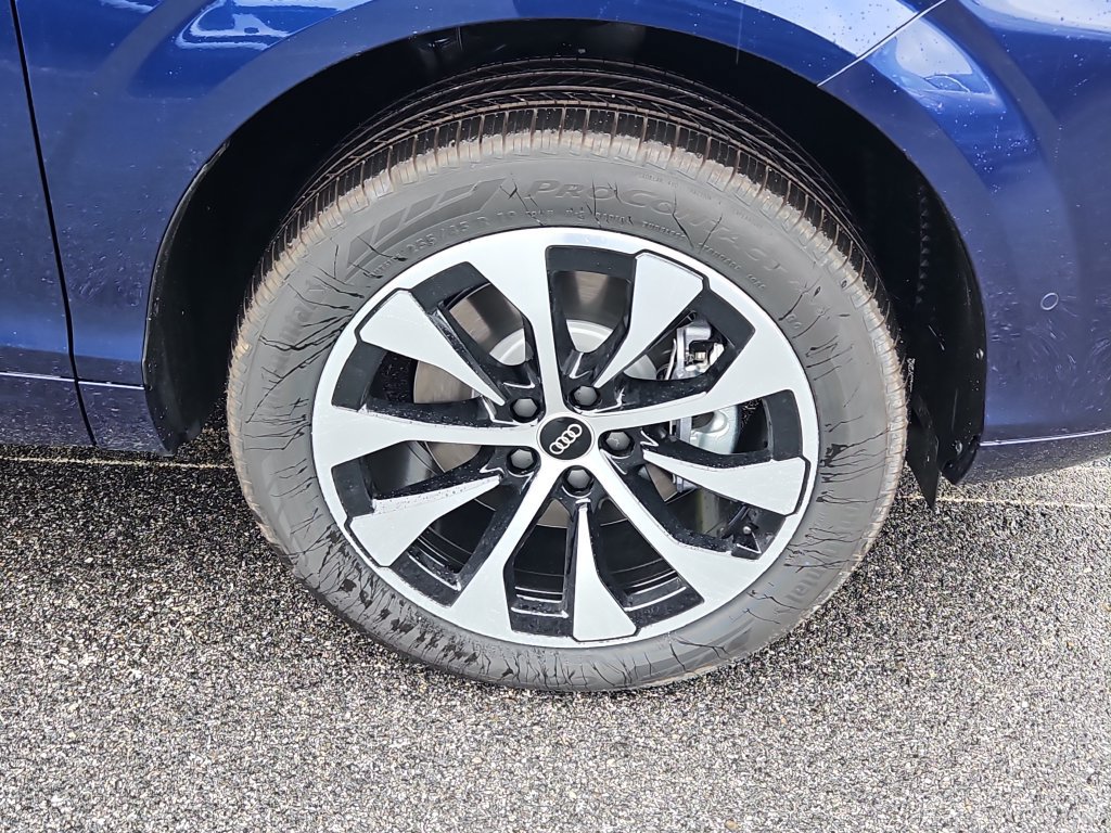 New 2026 Audi Q3 quattro 2.0T AWD/4WD image 4