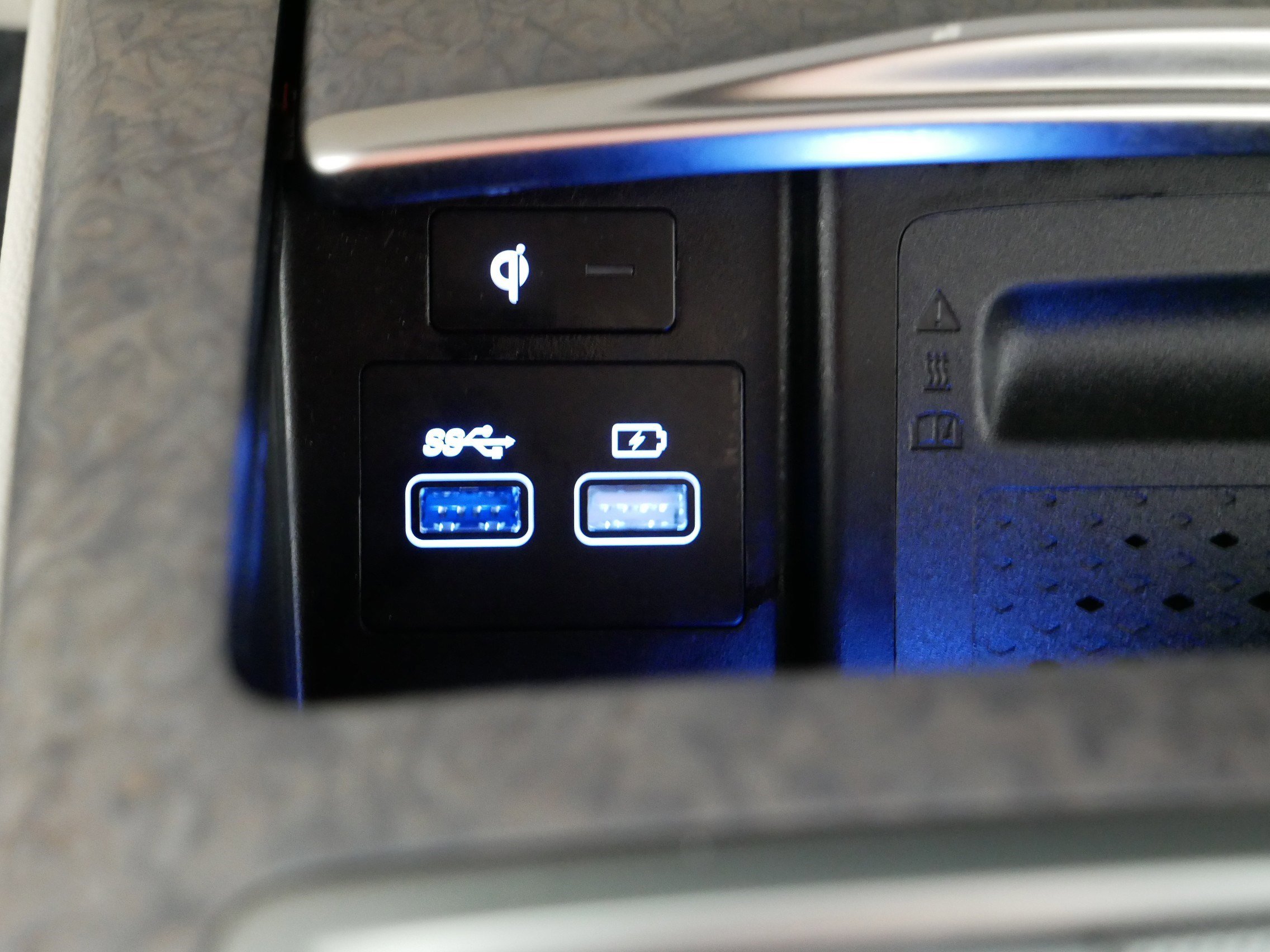 Used 2024 Genesis G80 AWD/4WD image 32