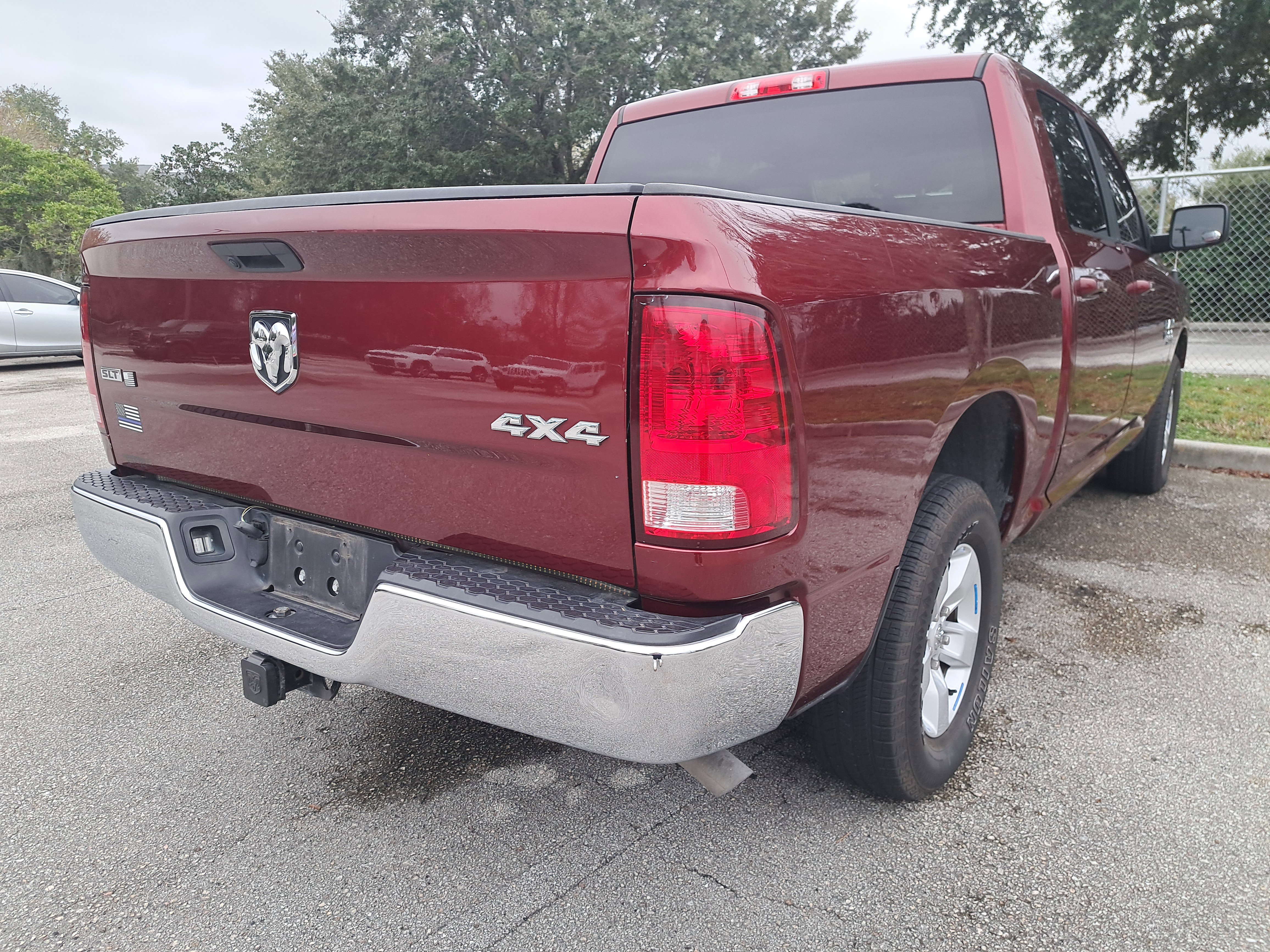 Used 2021 RAM 1500 Classic SLT image 6