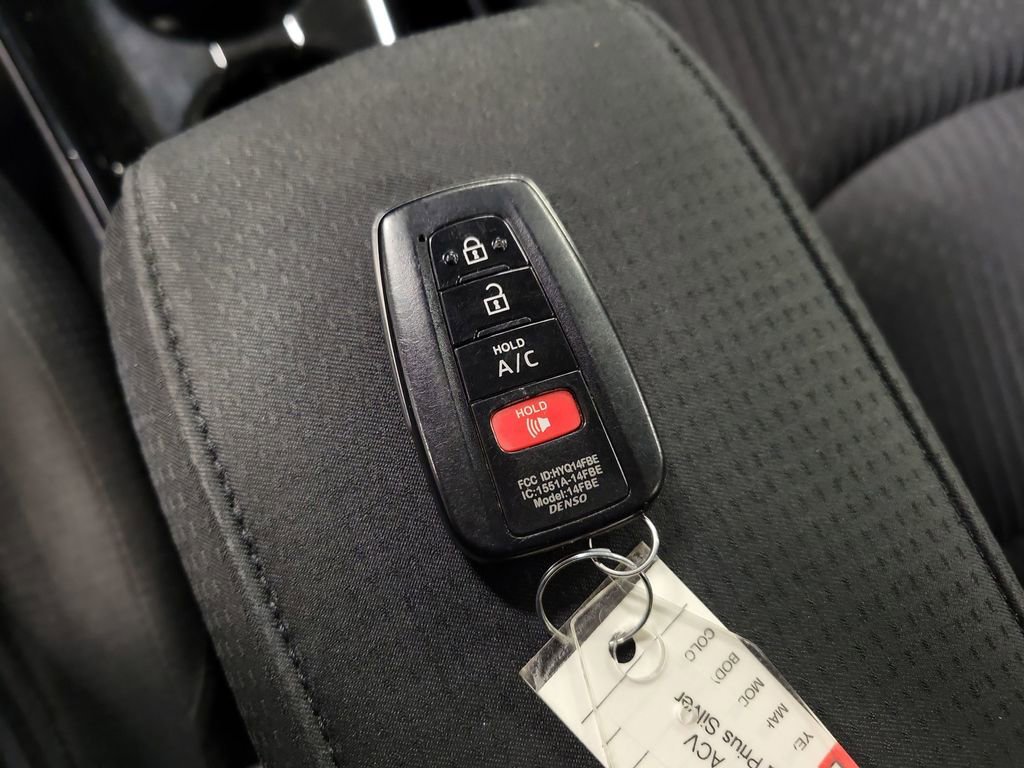 Used 2018 Toyota Prius Prime Plus image 15