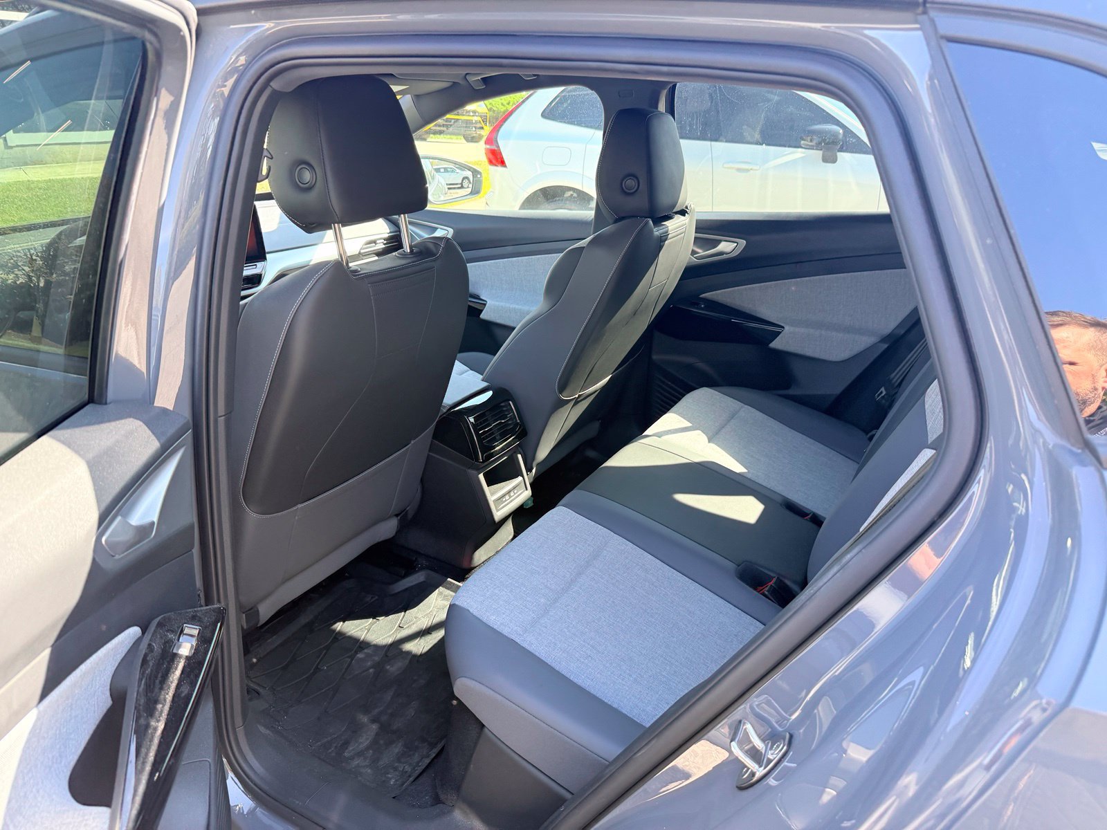 Used 2023 Volkswagen ID.4 Pro RWD image 14