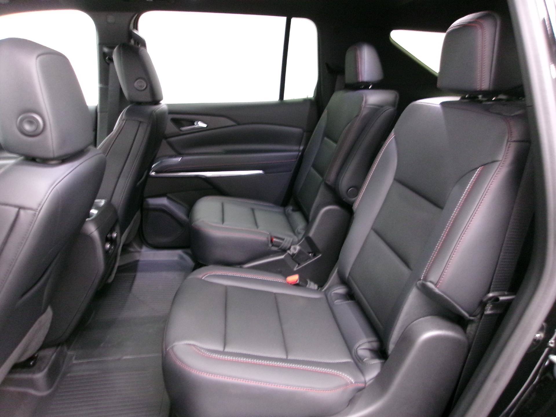 New 2026 Chevrolet Traverse Z71 AWD/4WD image 12