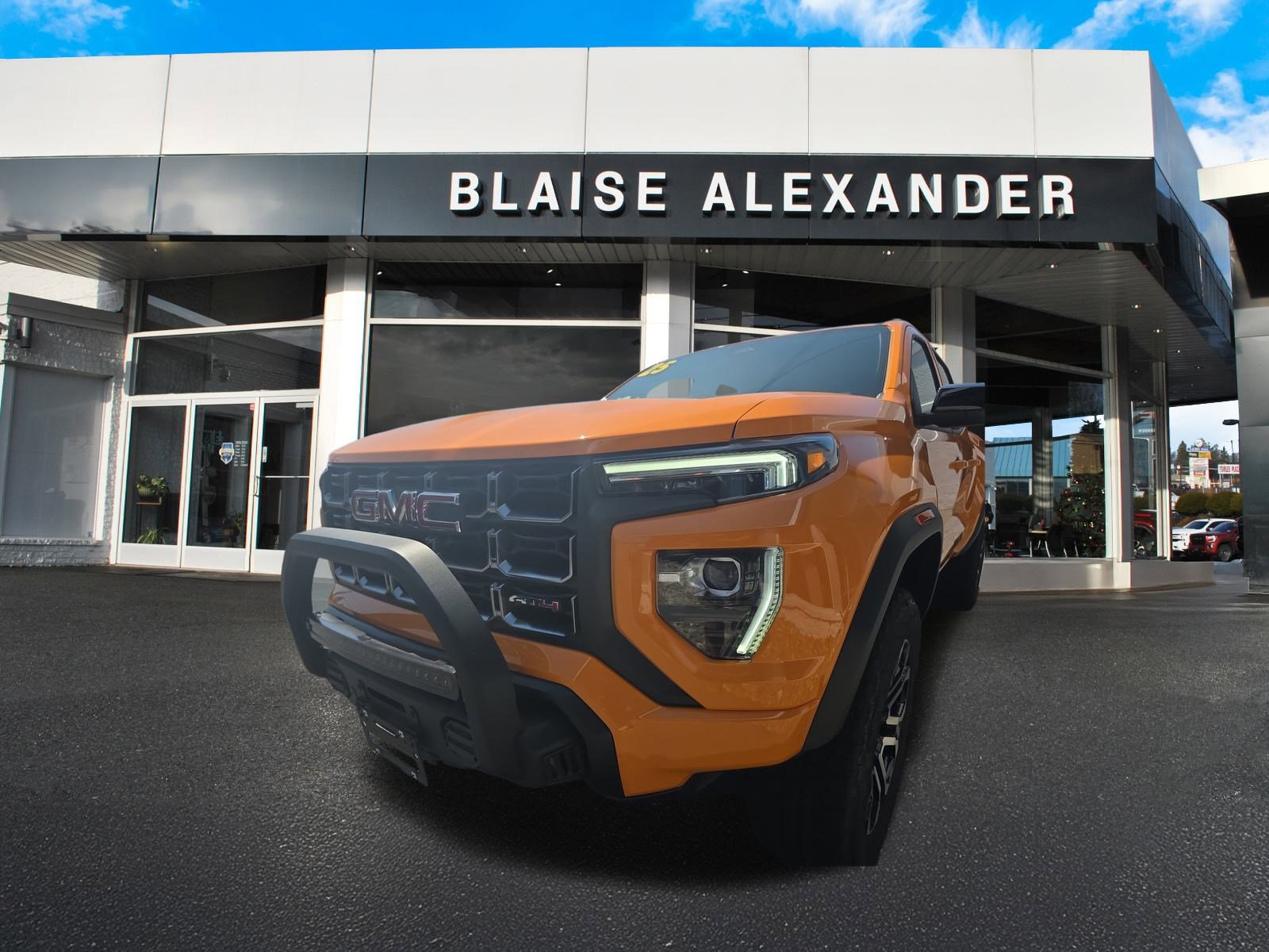 New 2025 GMC Canyon AT4 w/ Nightfall Edition image 10