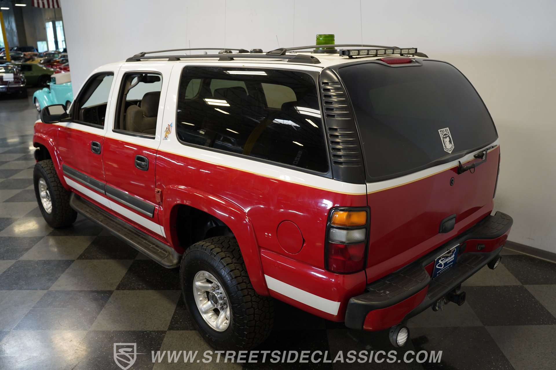 Used 2004 Chevrolet Suburban 2500 AWD/4WD image 27