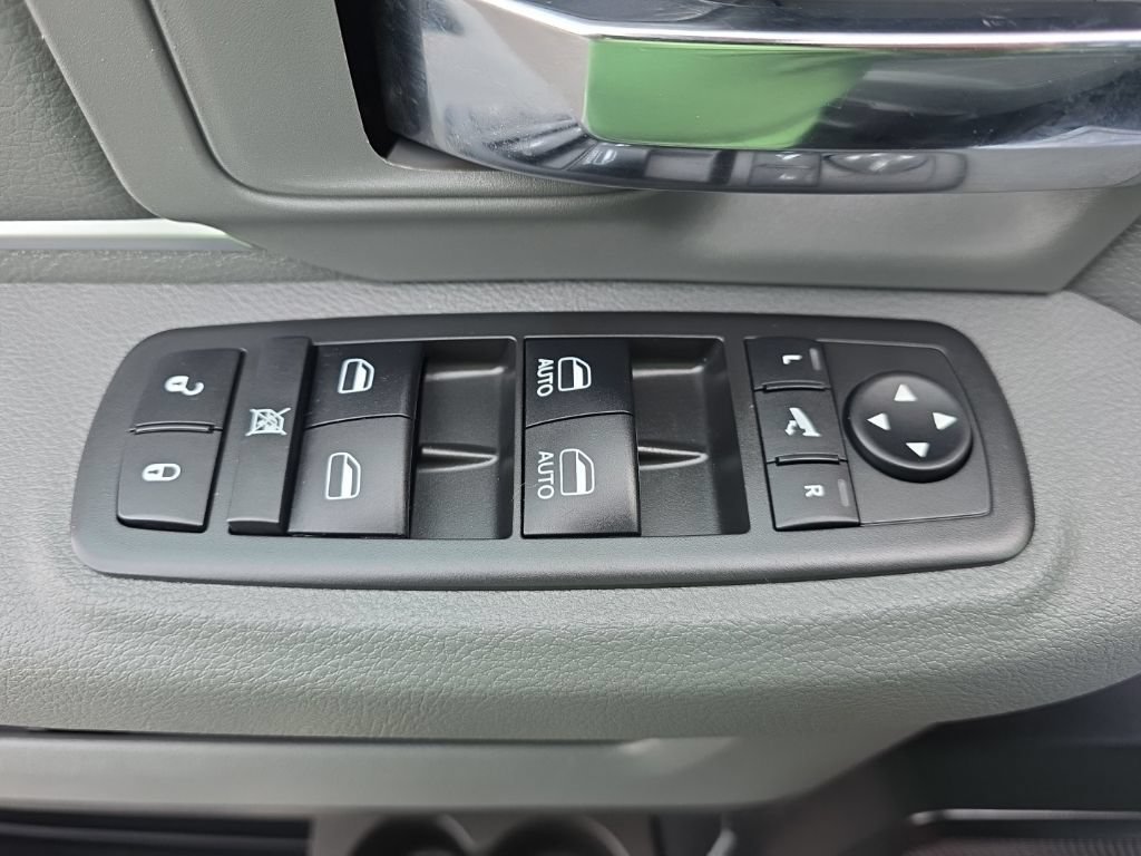 Used 2018 RAM 1500 Big Horn AWD/4WD image 23