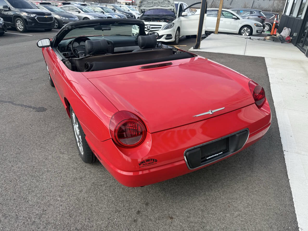 Used 2004 Ford Thunderbird Deluxe RWD image 10