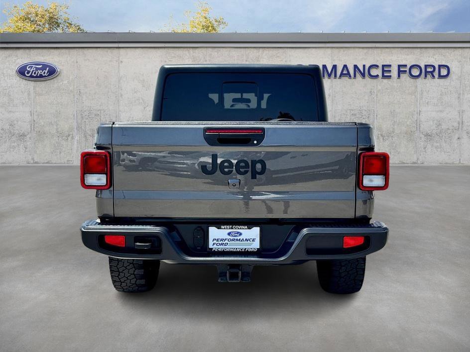 Used 2022 Jeep Gladiator Sport image 9