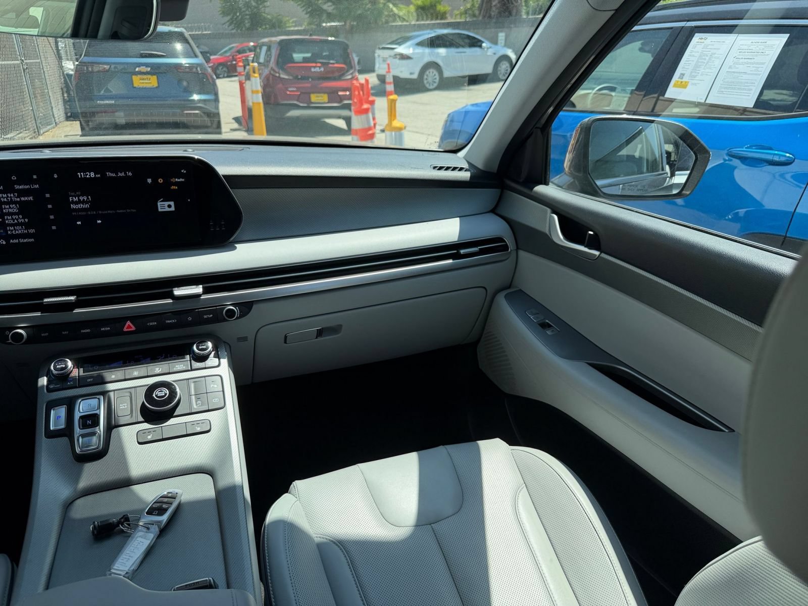 Used 2025 Hyundai Palisade SEL FWD image 39