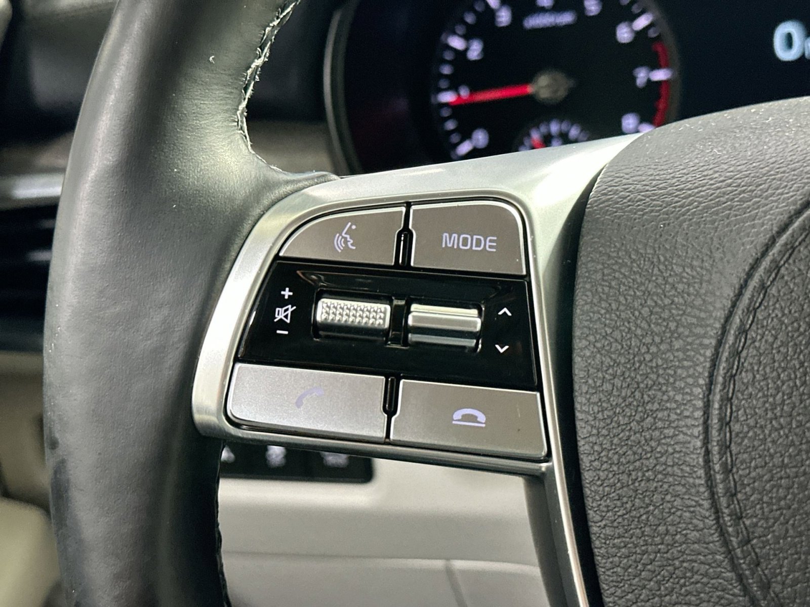 Used 2021 Kia Telluride SX w/ Towing Package image 21