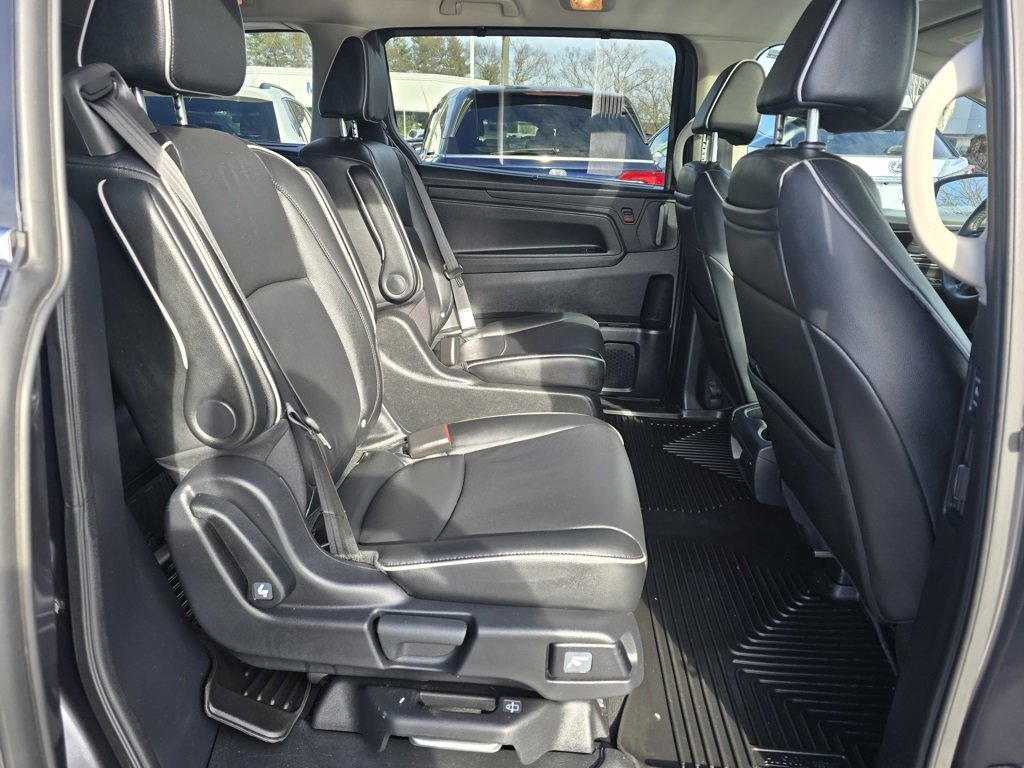 Used 2025 Honda Odyssey Touring image 13