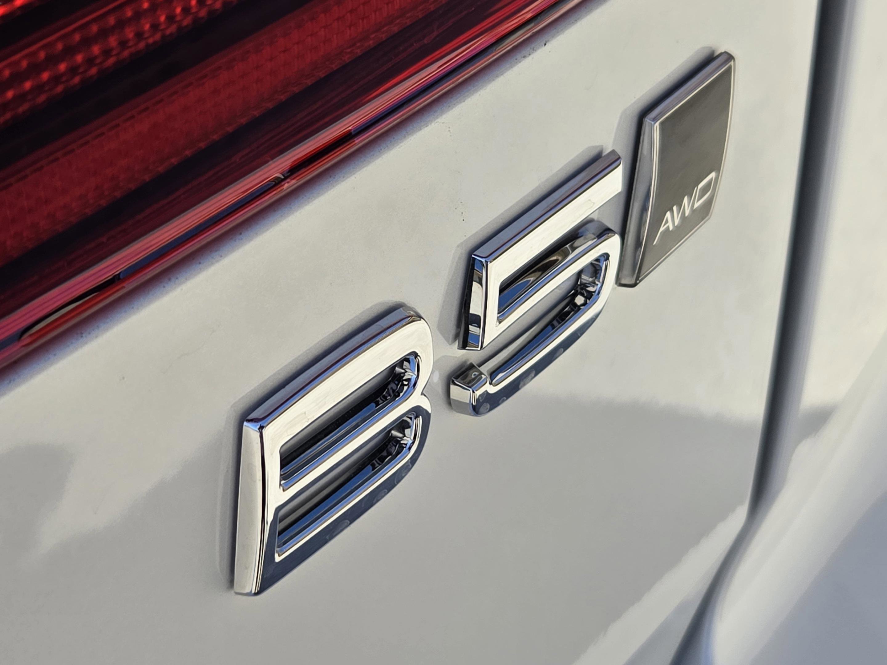 New 2026 Volvo XC60 B5 Plus w/ Protection Package Premier image 15