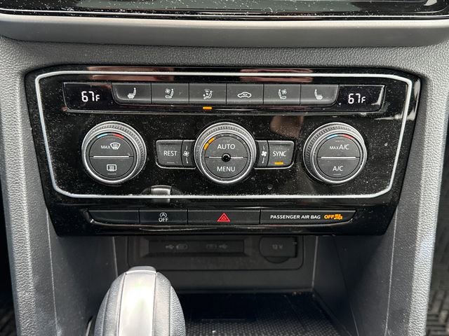 Used 2023 Volkswagen Atlas SEL Premium AWD/4WD image 32