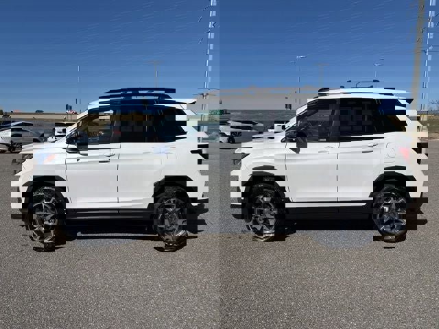 Used 2023 Honda Passport TrailSport image 7