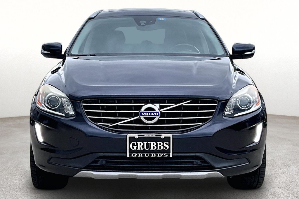 Used 2017 Volvo XC60 T5 Inscription w/ Preferred Option Package FWD image 2