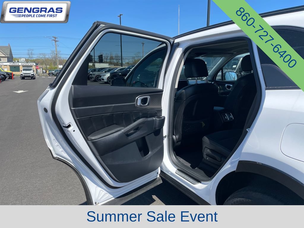 Used 2023 Kia Sorento SX AWD/4WD image 29