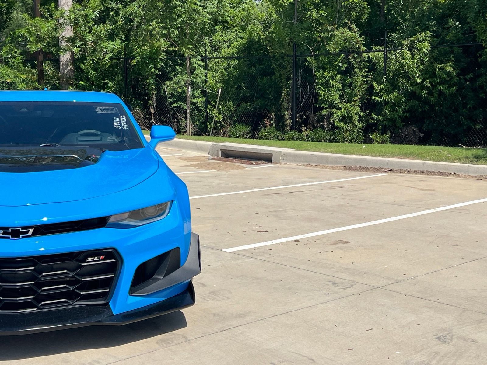 Used 2022 Chevrolet Camaro ZL1 RWD image 3