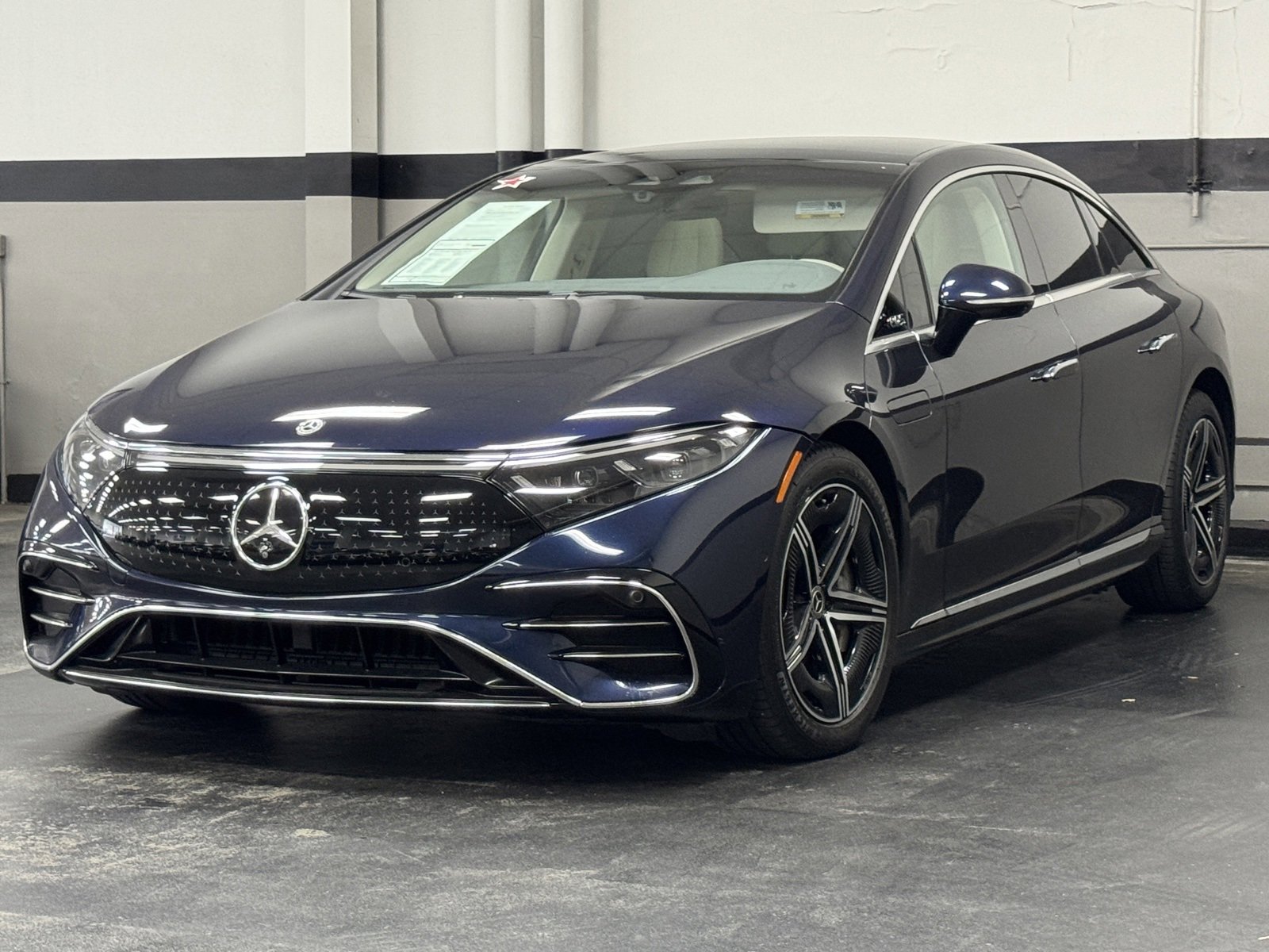 Used 2023 Mercedes-Benz EQS 580 4MATIC Sedan image 6