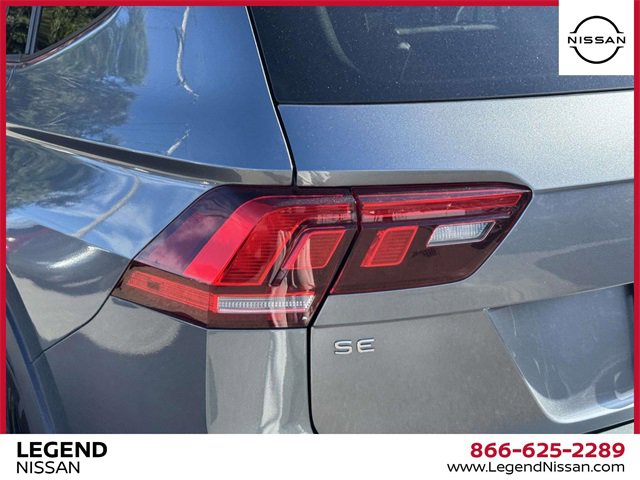 Used 2022 Volkswagen Tiguan SE R-Line image 11