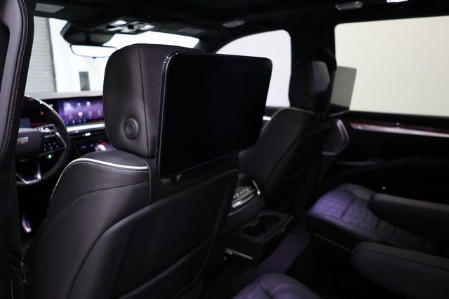 Used 2025 Cadillac Escalade V image 92