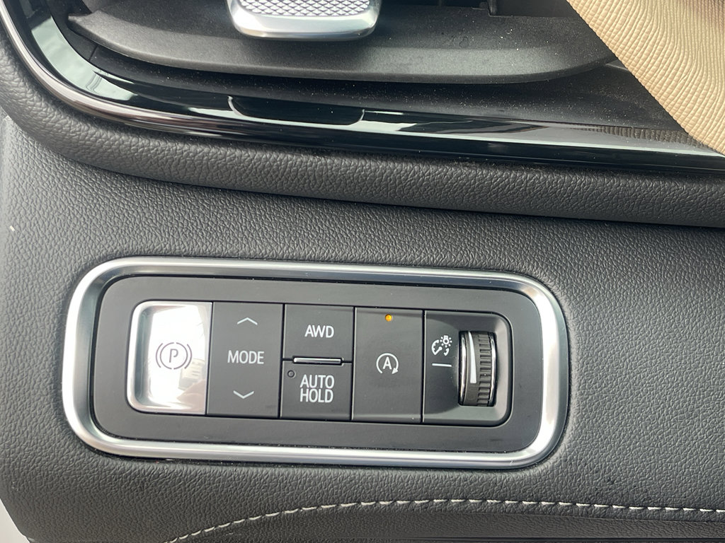 Used 2025 Buick Enclave Preferred image 36