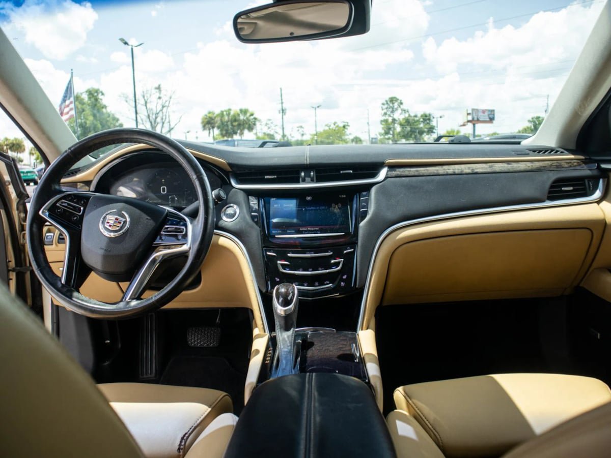 Used 2013 Cadillac XTS Premium FWD image 25
