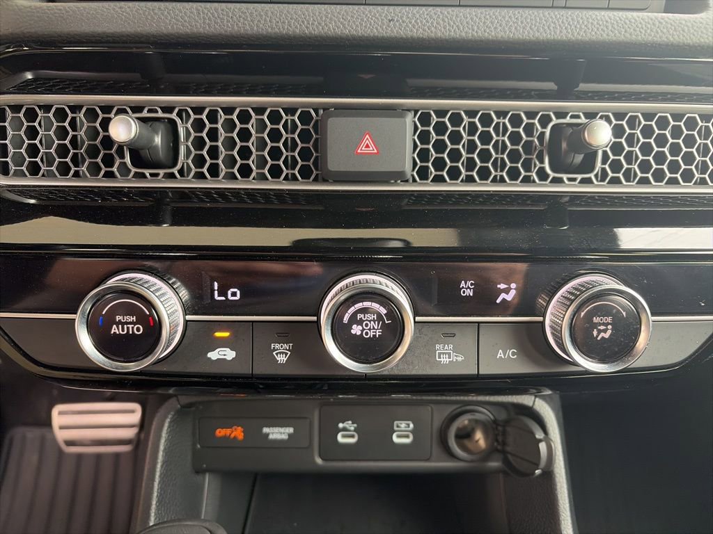 Used 2025 Honda Civic Sport image 13