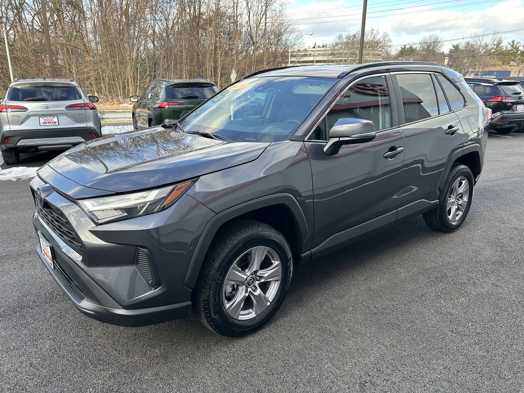 Used 2025 Toyota RAV4 XLE image 2