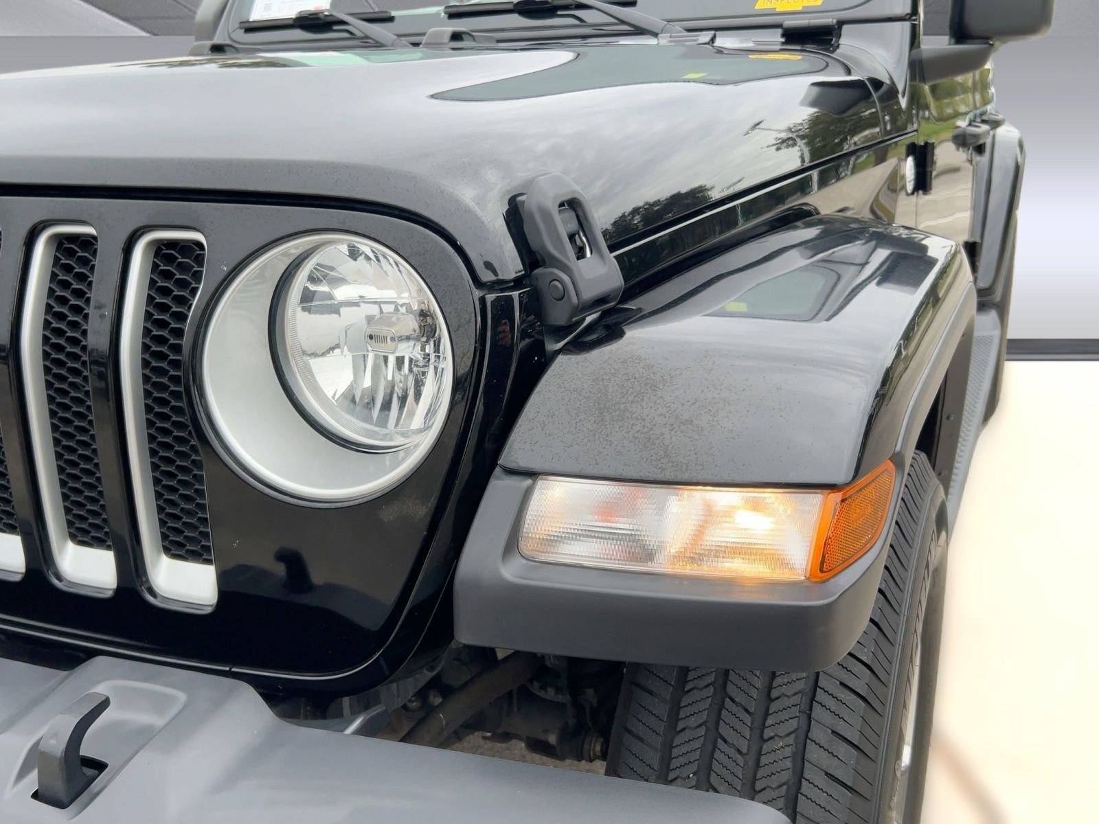 Used 2019 Jeep Wrangler Unlimited Sahara image 10