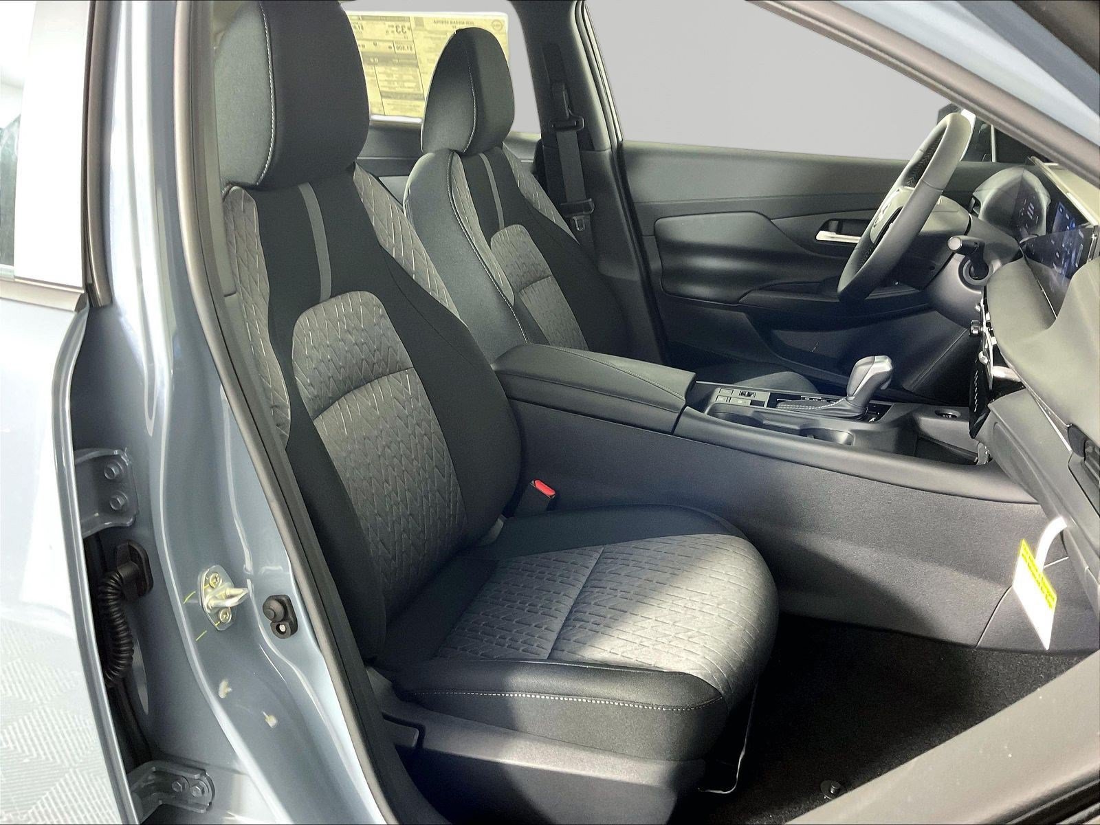 New 2026 Nissan Sentra SV w/ SV Convenience Package FWD image 18